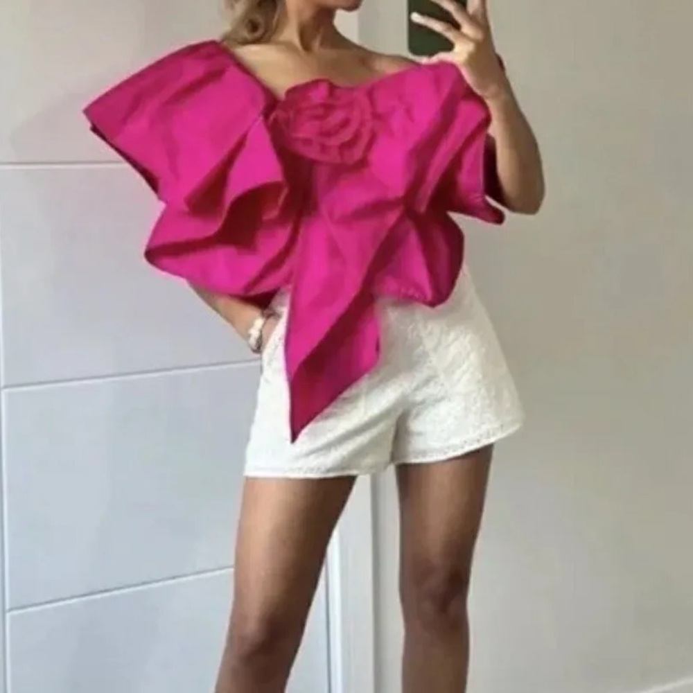 NWT ZARA ASYMMETRIC RUFFLED VOLUMINOUS TOP WITH  FLOWER
